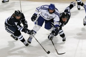 爱游戏官网-皇马青训培养出多位潜力新星，球队未来可期