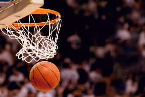 AYX体育-球员积极参与社区公益活动树立良好榜样传播体育正能量，为社区体育撰写宣传标语